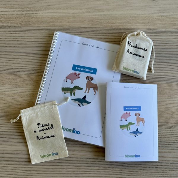 Kit éducatif "Les Animaux" avec 30 flashcards sonores, livret à scratch et guide parental pour enfants de 3 à 6 ans.